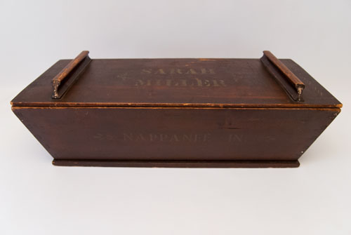 Antique American Folk Art Old Order Amish Dough Box Original Paint Decoration Signed Sarah Miller Nappanee IN Indiana Antique American Folk Art Old Order Amish Dough Box Original Paint Decoration Signed Sarah Miller Nappanee IN Indiana