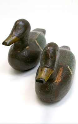 Folk Art Painted Decoy Unique Matching Pair of Carved Mallard Decoys Folk Art Painted Decoy Unique Matching Pair of Carved Mallard Decoys