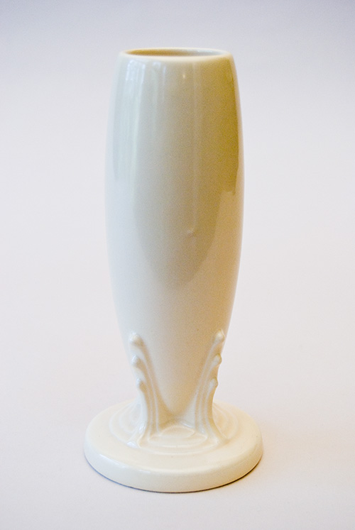 Vintage Fiestaware Ivory Bud Vase For Sale